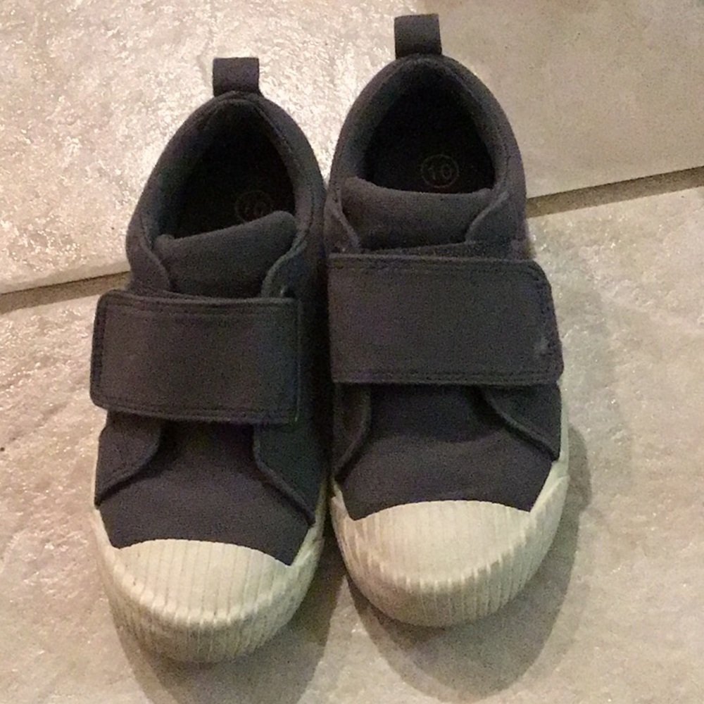 Kids' Gray Velcro Sneakers